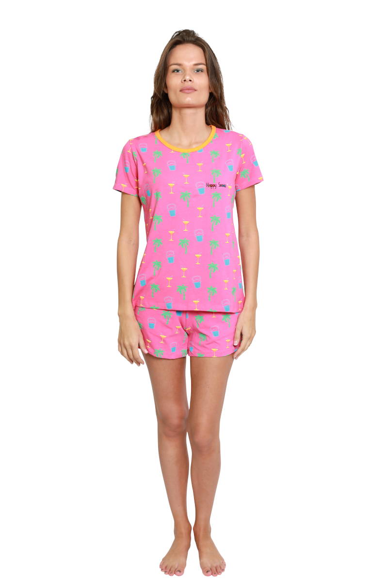 Roze dames shortama happy summer evening met cocktails en lantaars