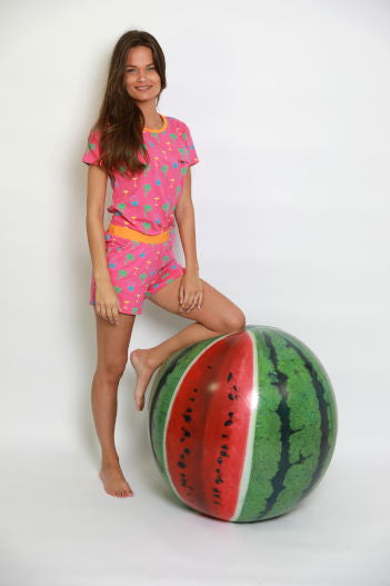 Roze dames shortama met een meloen