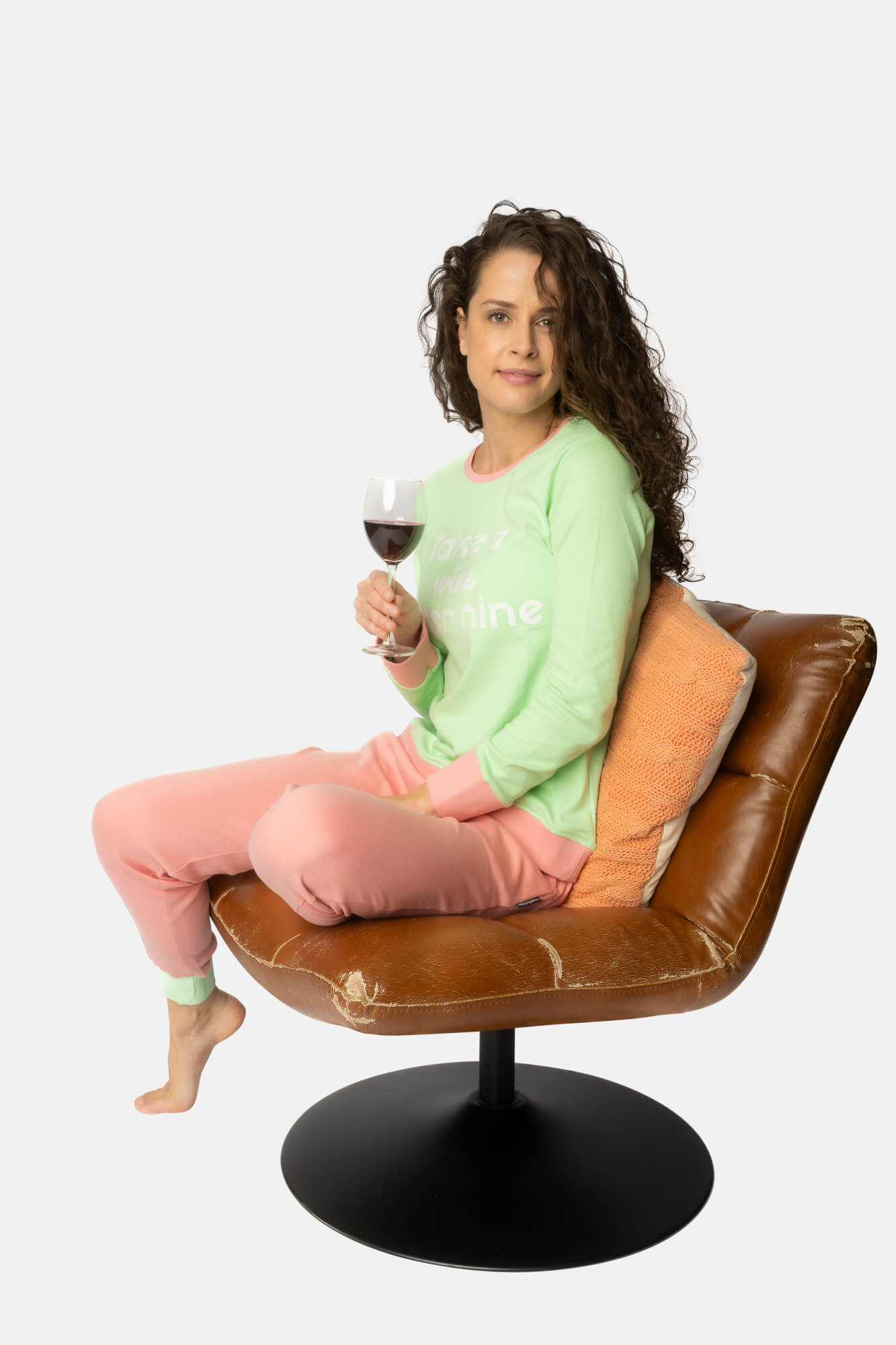 Sfeerbeeld - wijn en glas - taka a wine after nine